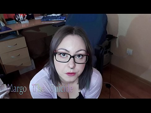 ❤️ Seksīga meitene ar brillēm sūc dildo dziļi kamerā ❤️ Porno video pie lv.happytour.top ❌️❤